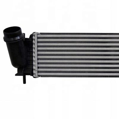 Intercooler für Nissan Navara NP300 Renault Alaskan 2,5 dCi 4x4 144614KV1A 2014- Top-