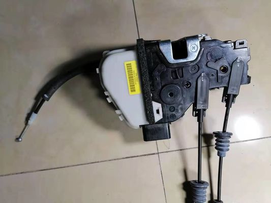 Santa Fe 81320-2W010 Vordertür Schlösser Montage Schließbares System koreanische Autoteile