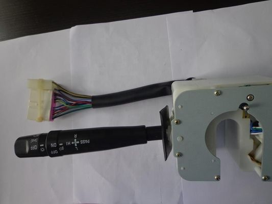 1-82360714-0 Kombinationsschalter für ISUZU FRR