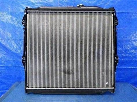 OE Nr. 16400-75190 Bezugsnummer TO2311 Motorkühlradiator für den Toyota Prado Vzj