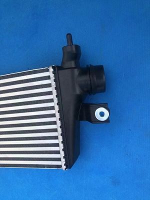 HILUX VIII Pickup N1 Zwischenkühler für Toyota Revo 2020 OEM 17940-11940