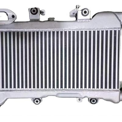 Aluminium-Zwischenkühler Assy OE NO. 17940-51020 für den Toyota Landcruiser 2012-2020