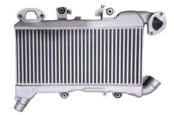 Aluminium-Zwischenkühler Assy OE NO. 17940-51020 für den Toyota Landcruiser 2012-2020