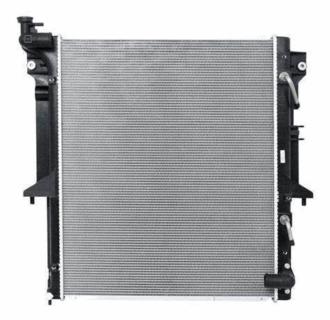 Maßgeschneiderter Kühler für MITSUBISHI L200 Triton 3.5 4WD MN135119 1350A346 und Langlebig