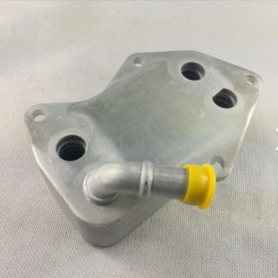 038117021c Motorölkühler Audi Volkswagen Jetta 2010 Heizkörper